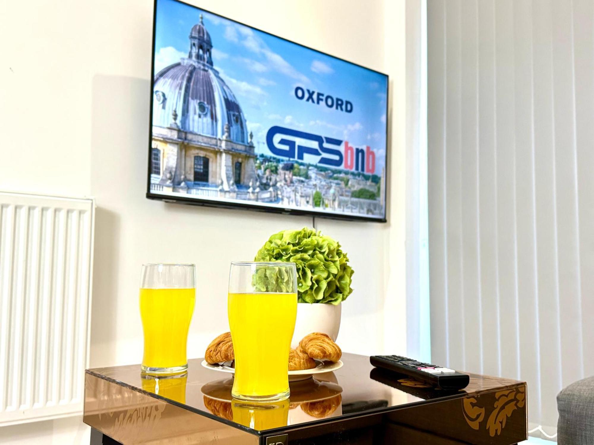 Hazel 1-Bedroom Cousy Flat, Parking, Wifi, Prime Location, Close To Blenheim Palace & Oxford Kidlington Extérieur photo