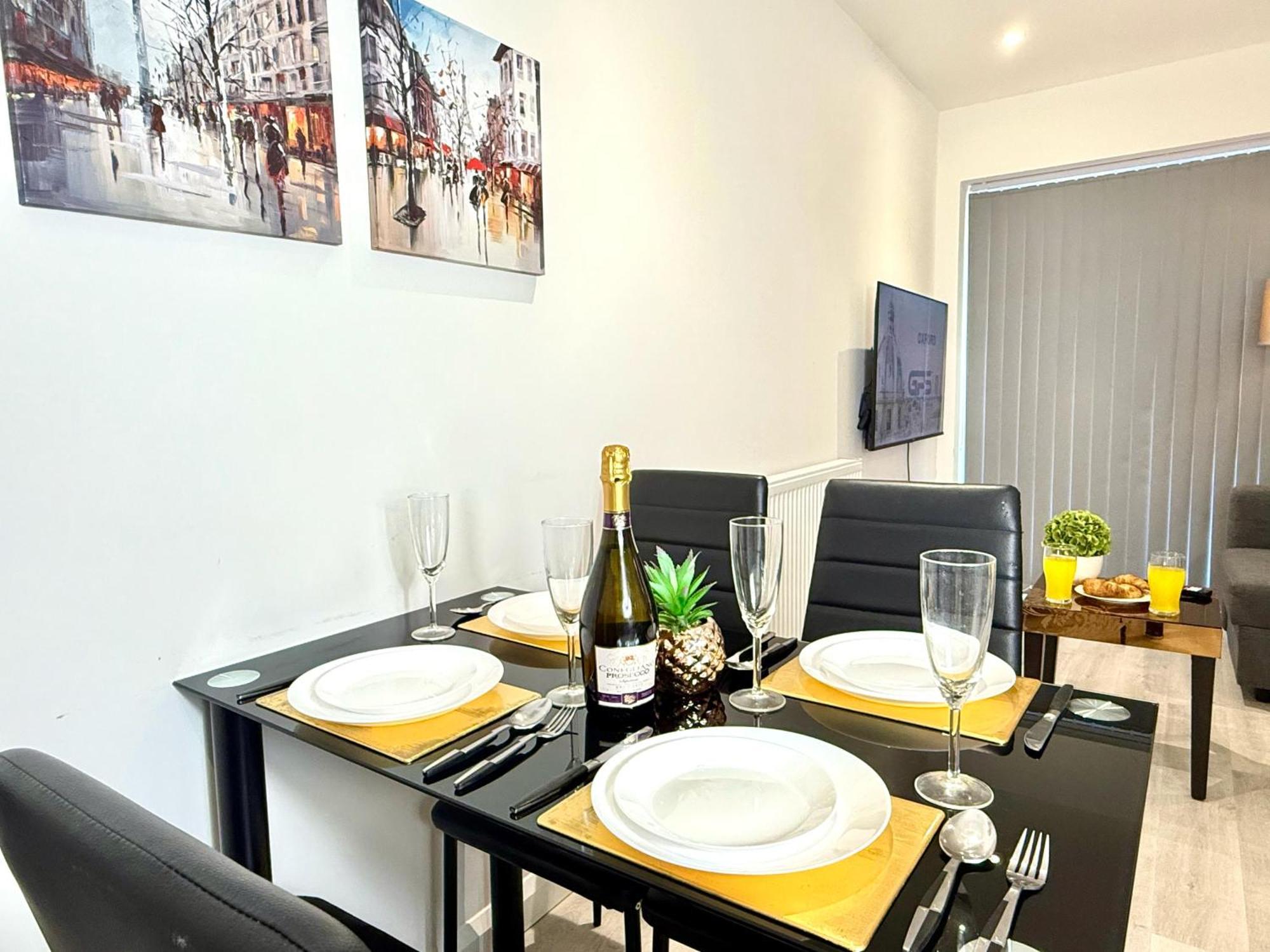 Hazel 1-Bedroom Cousy Flat, Parking, Wifi, Prime Location, Close To Blenheim Palace & Oxford Kidlington Extérieur photo